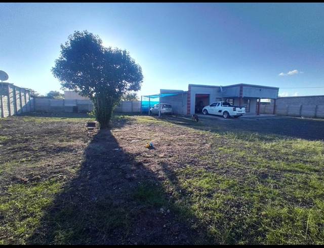 2 BEDROOM HOUSE FOR SALE IN LEKGALONG